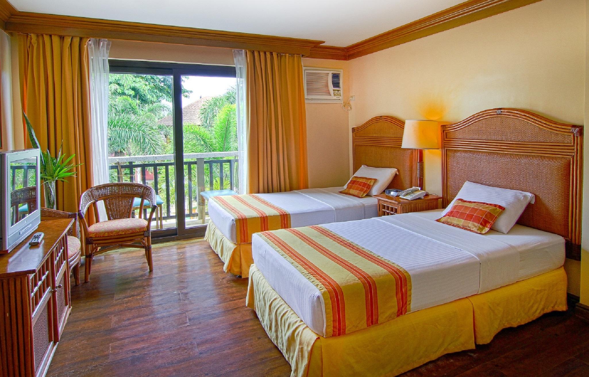 Boracay Tropics Resort Hotel Manoc-Manoc Bagian luar foto